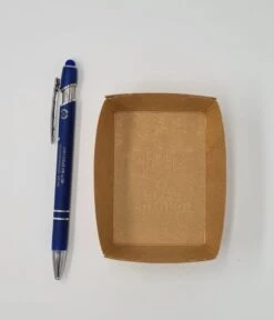 Merkloos A7 Bakje Karton 50st -Klein: 85x60x30mm - Klein Frietbakje - Snackbakje - Kartonnen Bakje - Milieuvriendelijk - Duurzaam - Friet - Patat 5 Merkloos A7 Bakje Karton 50st -Klein: 85x60x30mm - Klein Frietbakje - Snackbakje - Kartonnen Bakje - Milieuvriendelijk - Duurzaam - Friet - Patat -Serviesselectie Winkel 1029x1200 5