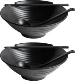 Gadgy Noodle Kom Set - 2 Kommen, 2 Paar Eetstokjes En 2 Lepels - Noodle Bowl - Japans Servies -Serviesselectie Winkel 1111x1200
