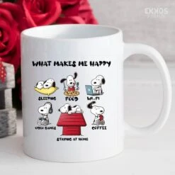 What Makes Snoopy Mok - Peanuts - Grappige Cadeautjes - Valentijn Cadeautje Voor Hem - Valentijn Cadeautje Voor Haar - Moederdag Cadeau - Valentijdag Cadeau - Cadeau Voor Vrouw - Mokken En Bekers - Cadeau Voor Moeder - Mama Cadeau - Koffiemok -Serviesselectie Winkel 1200x1200 173