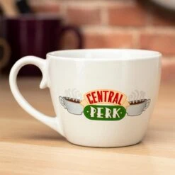 Friends Central Perk Cappuccino Mok -Serviesselectie Winkel 1200x1200 220