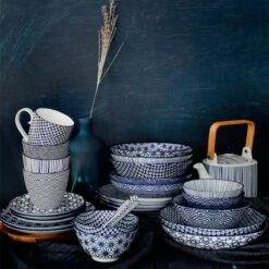 Tokyo Design Studio - Nippon Blue - Set Van 4 Mokken 380 Ml - Verpakt In Luxe Geschenkdoos 8 Tokyo Design Studio - Nippon Blue - Set Van 4 Mokken 380 Ml - Verpakt In Luxe Geschenkdoos -Serviesselectie Winkel 1200x1200 264