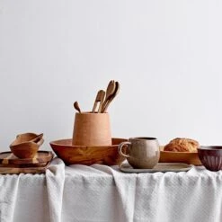 Bloomingville Addison Mokken - Aardewerk - Set Van 3 9 Bloomingville Addison Mokken - Aardewerk - Set Van 3 -Serviesselectie Winkel 1200x1200 265