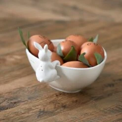 Riviera Maison Eierschaal Paasdecoratie, Eierhouder - Fresh Farm Eggs Bowl - Wit - Porselein - Giftbox -Serviesselectie Winkel 1200x1200 515