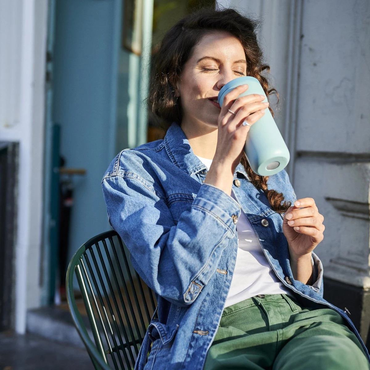 Mepal Isoleerbeker Ellipse 375 Ml – Houdt Je Drankje 4 Uur Warm En 8 Uur Koud – Nordic Green – Koffiebeker To Go – Lekdicht – Thermosbeker 3 Mepal Isoleerbeker Ellipse 375 Ml – Houdt Je Drankje 4 Uur Warm En 8 Uur Koud – Nordic Green – Koffiebeker To Go – Lekdicht – Thermosbeker - Afbeelding 3