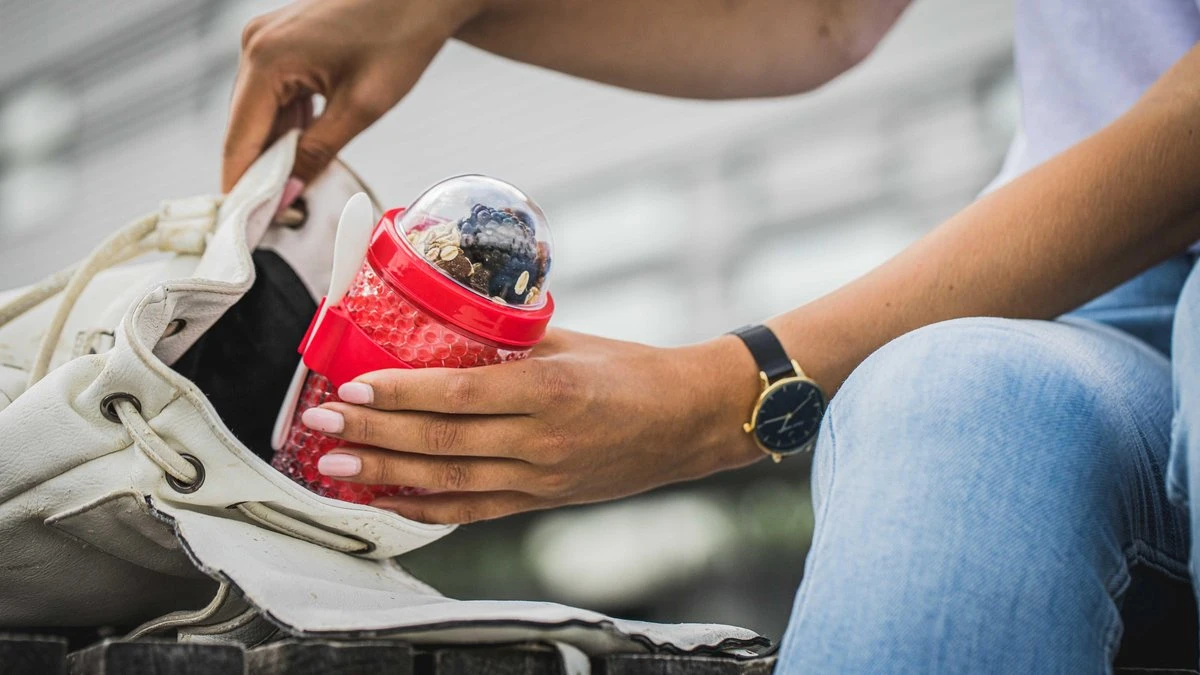 Sareva Muesli Beker - Met Lepel - Yoghurt 2 Go - Rood 4 Sareva Muesli Beker - Met Lepel - Yoghurt 2 Go - Rood - Afbeelding 4