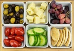 Krumble Borrelplank Met 6 Schaaltjes - Borrelplank - Tapasschaal - Serveerschaal Met Vakjes - Snackschaal - Snack- & Tappasschalen - Serveerplanken- Serveerschalen - Hout En Keramiek - 6 Delig Schaaltjes - Wit En Bruin 6 Krumble Borrelplank Met 6 Schaaltjes - Borrelplank - Tapasschaal - Serveerschaal Met Vakjes - Snackschaal - Snack- & Tappasschalen - Serveerplanken- Serveerschalen - Hout En Keramiek - 6 Delig Schaaltjes - Wit En Bruin -Serviesselectie Winkel 1200x826 4