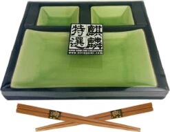 Sushi Servies Set 2 Personen | Groen | Luxe Sushi Servies | Handgemaakt | Sushi Bord En Schaaltjes | 2 Paar Chopsticks | Japanse Kwaliteit | Kirin Gumi Fine Collection | Keramiek | Vaatwasser Bestendig | 5-delig