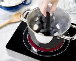 Peleg Design Egguins Eierhouder -Serviesselectie Winkel 1200x973 3